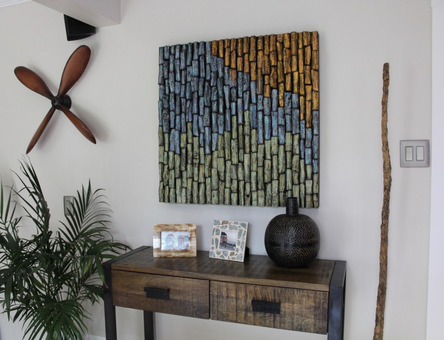 Оригинальное украшение на стену