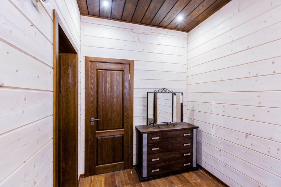 Обшивка стен деревом