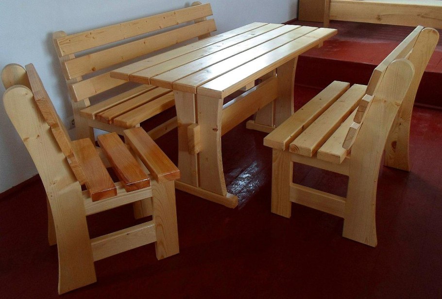 Стол в баню