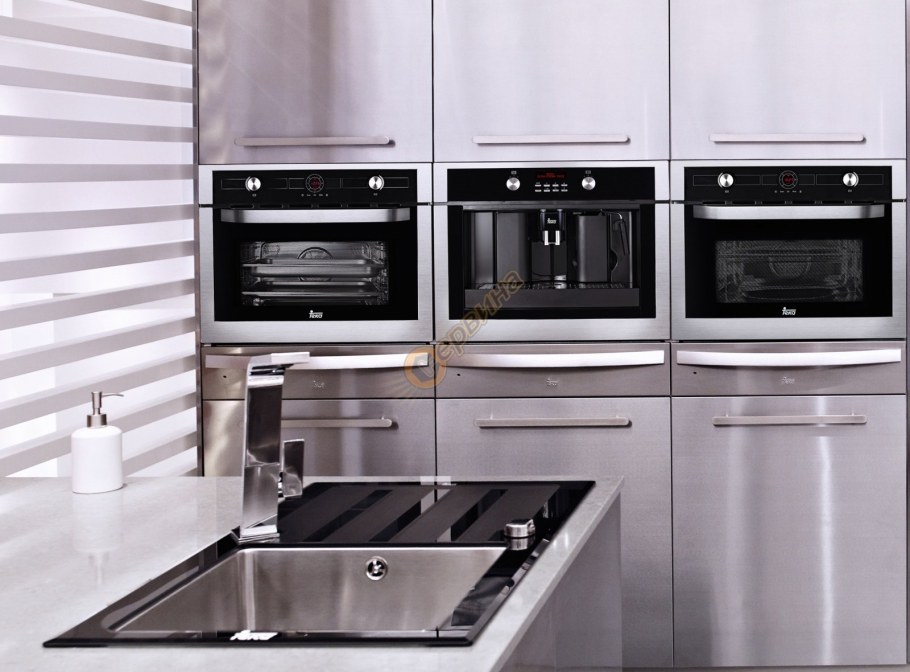 Духовой шкаф Teka HLB 840 P SS