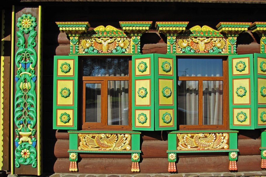 Расписные наличники