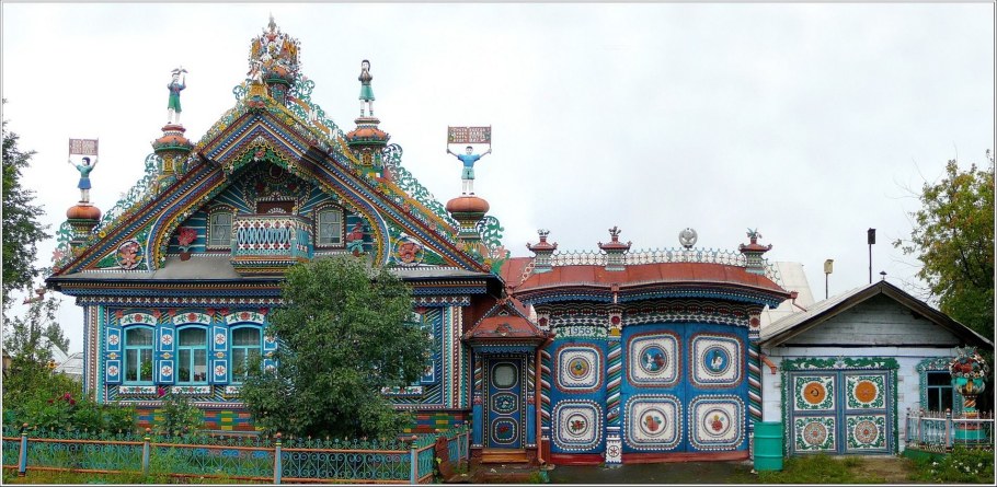 Бастион бревенчатая изба