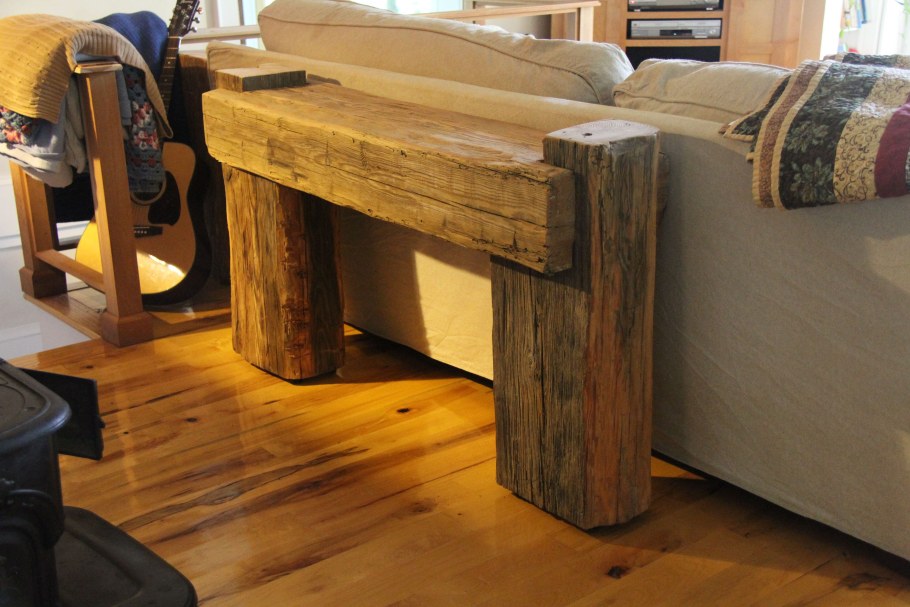 Мебель из старого дерева