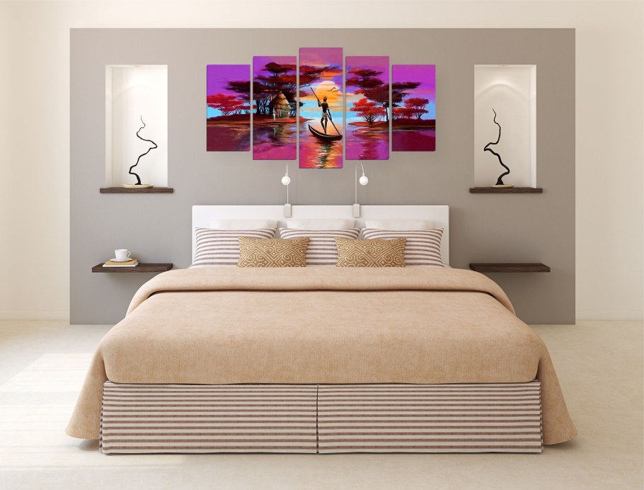 Картина в спальню