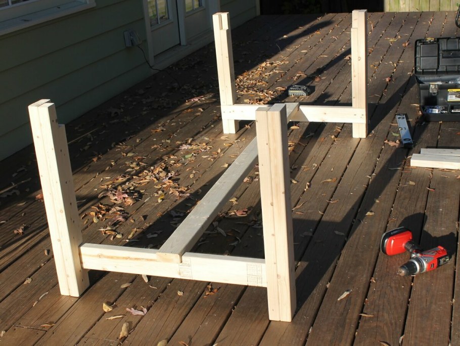 Каркас стола из бруса