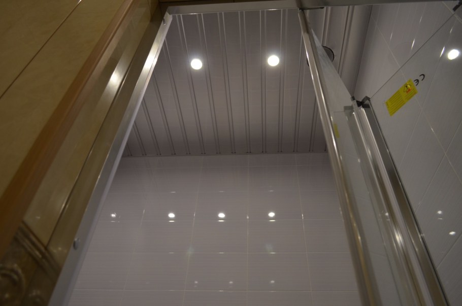 Кубообразный реечный потолок Албес а110s