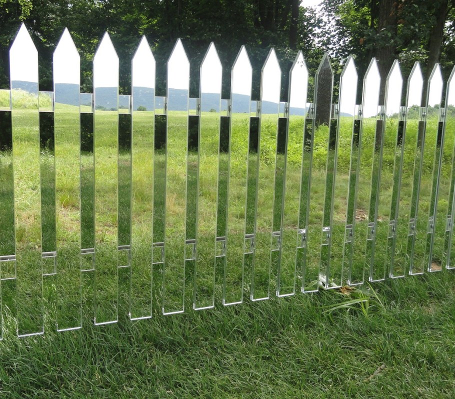 Забор на приусадебном участке