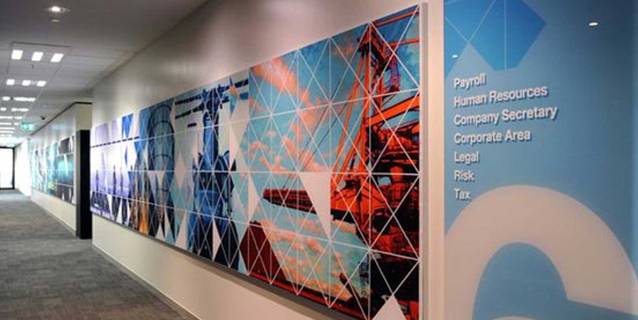 Дизайнерские стенды на стену