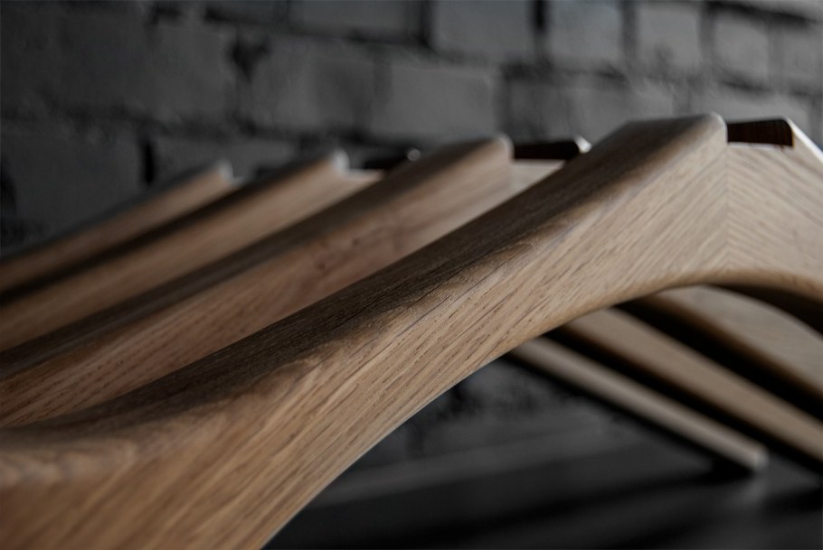 Стол Lakri Round Table