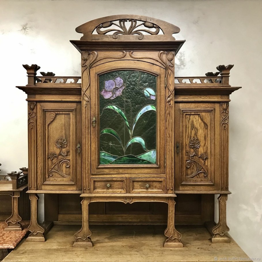 Антикварная мебель