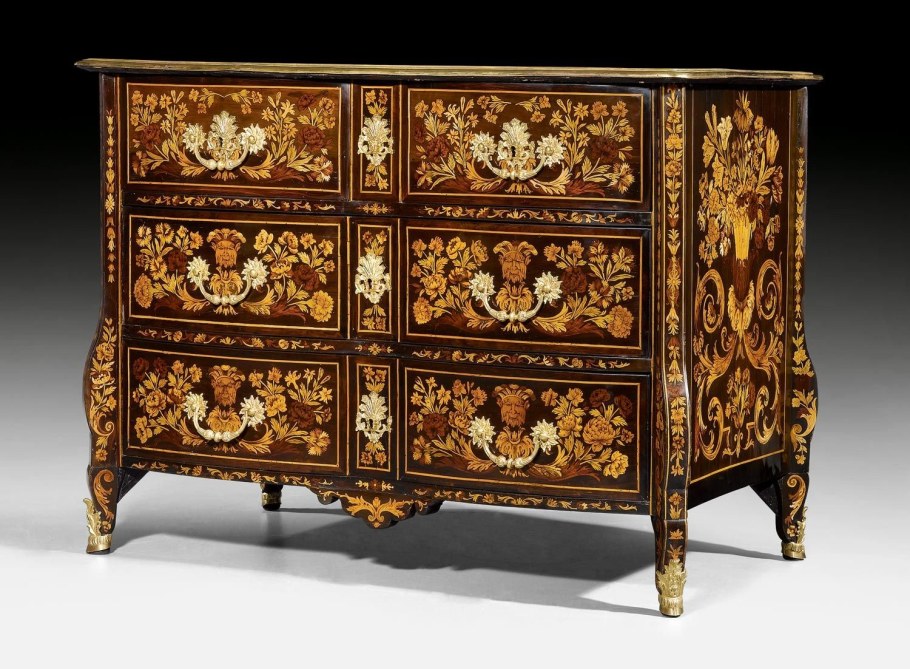 Старая мебель