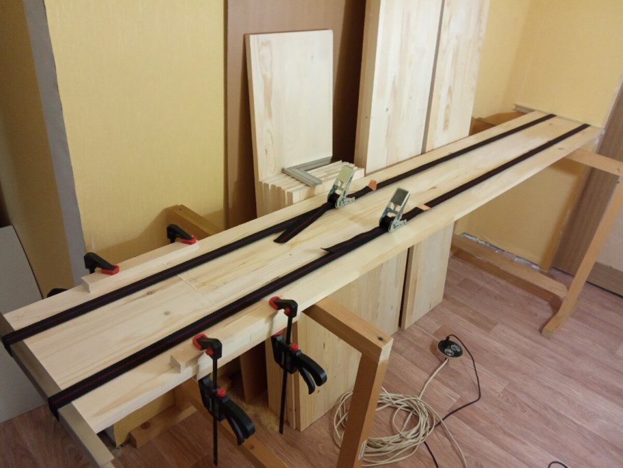 Мебельный щит на шкантах