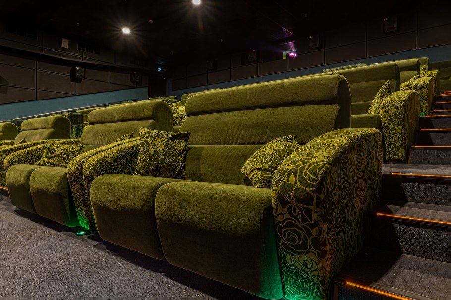 Галактика Омск кинотеатр