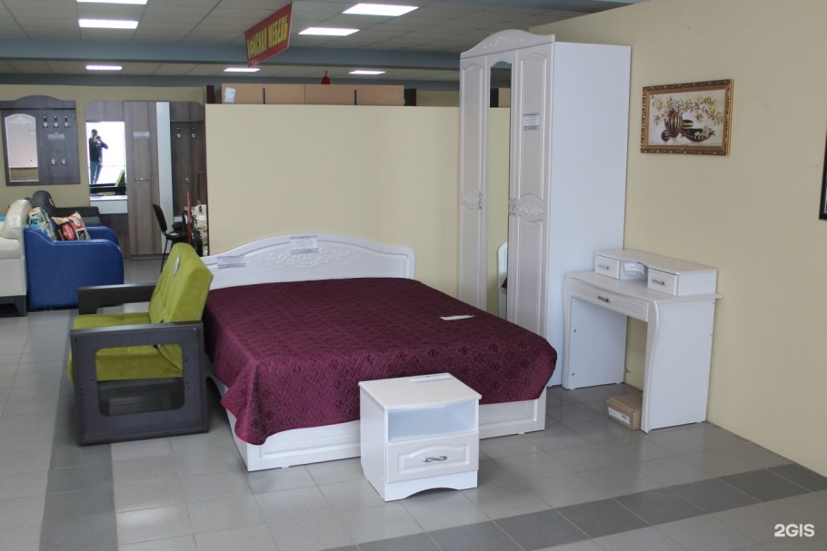 Мебельный магазин кис на 3 парковой