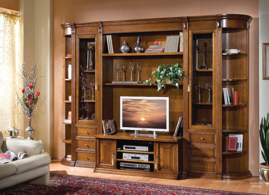 Стенка Джулия Аристократ