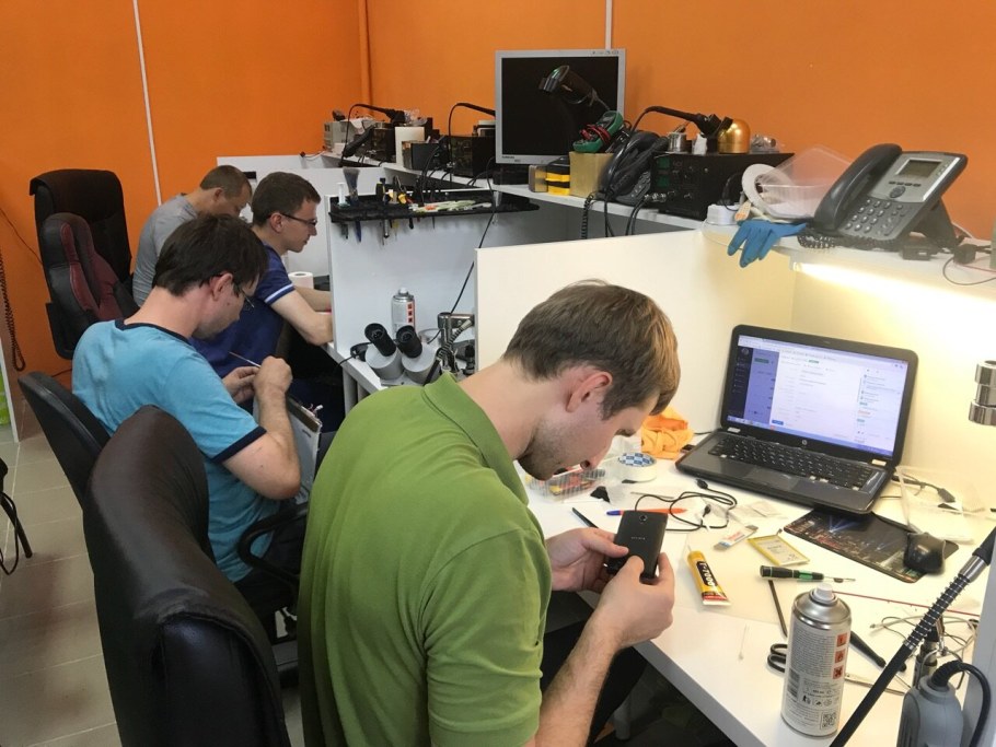 Новый Формат Пятерочки внутри стены