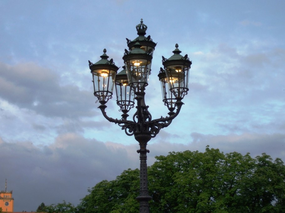 Уличное освещение