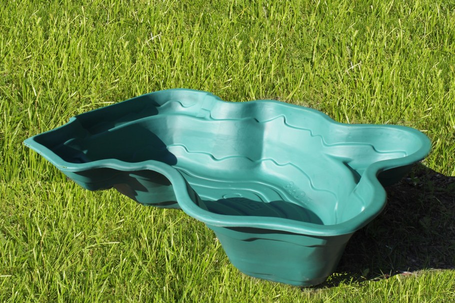 Пруд садовый 1700л