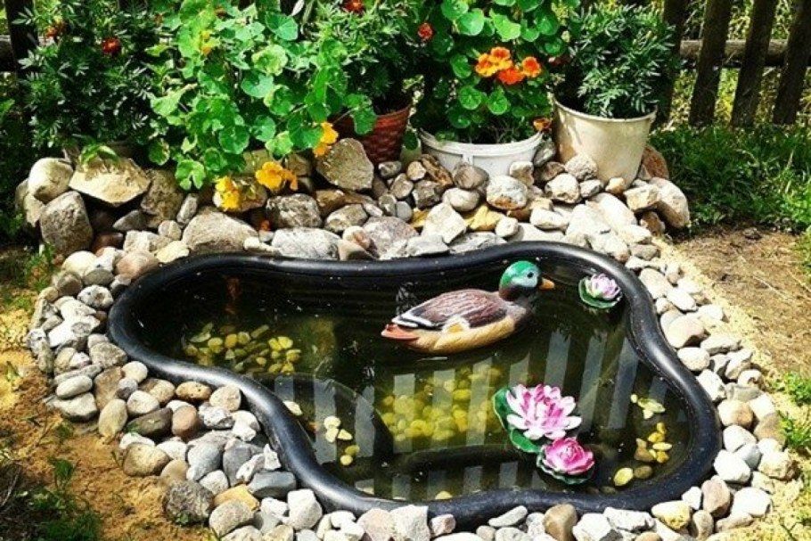 Пластиковый пруд для дачи