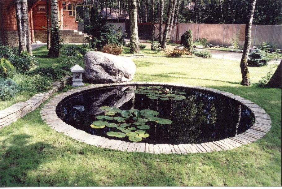 Декоративный бассейн