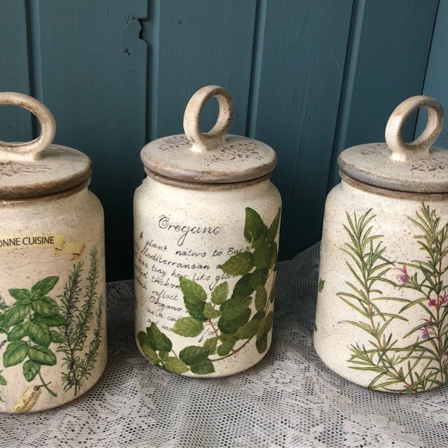 Баночки со специями декоративные