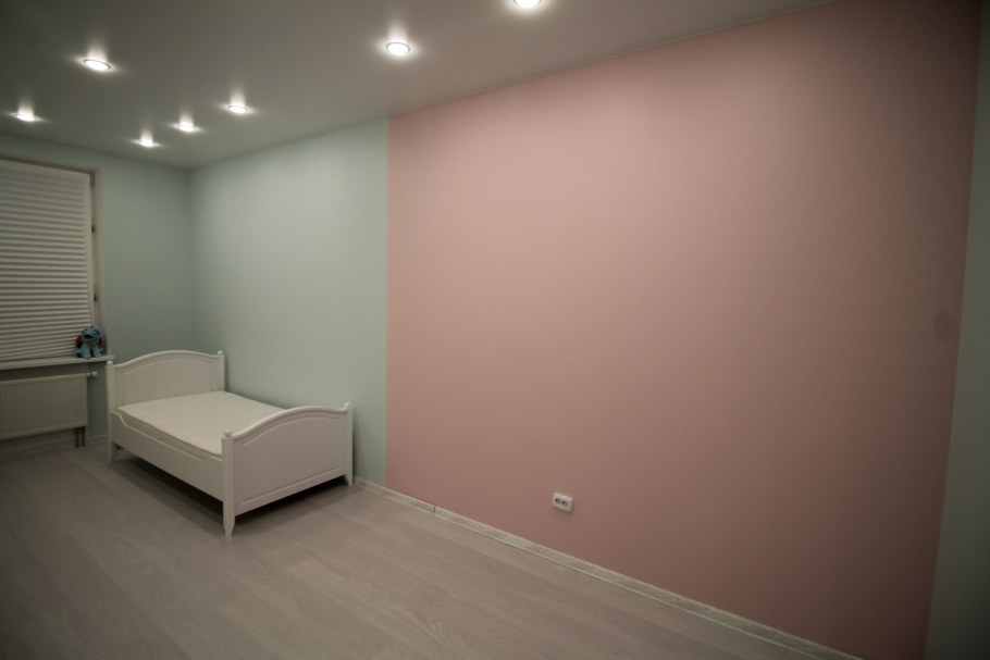 Обычные Покрашенные стены