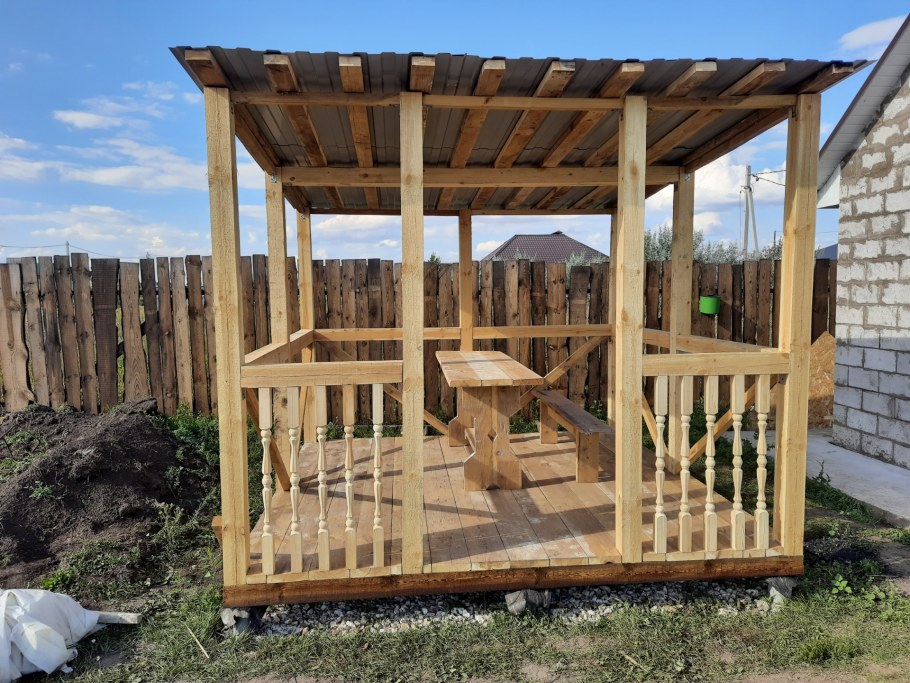 Простенькая беседка