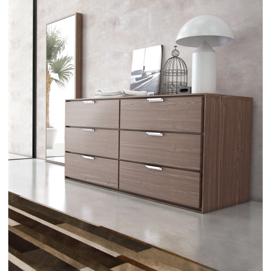 Комод в спальню