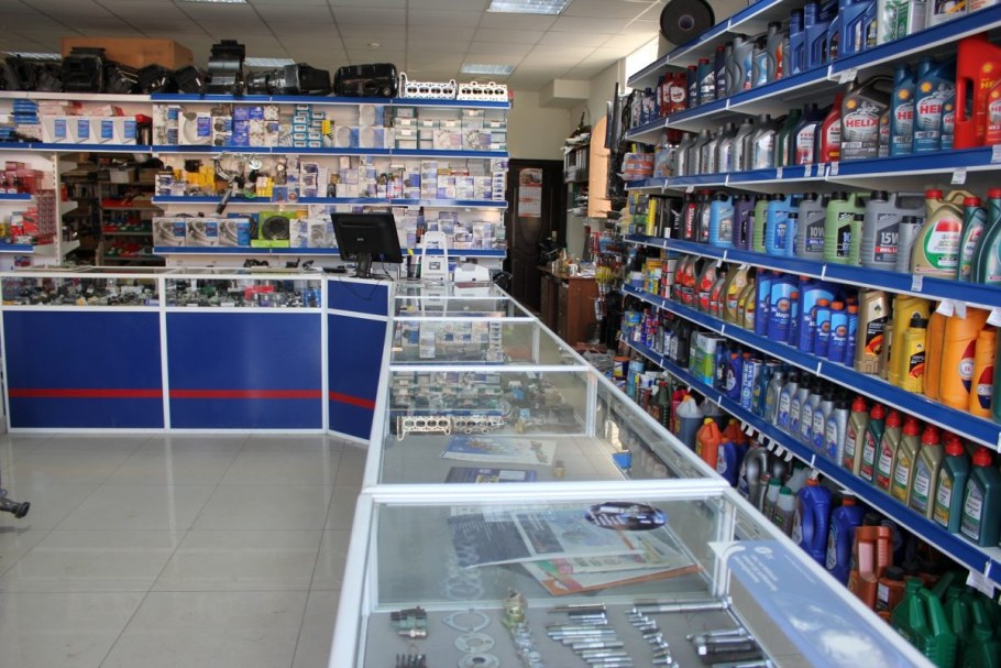 Магазин автозапчестей