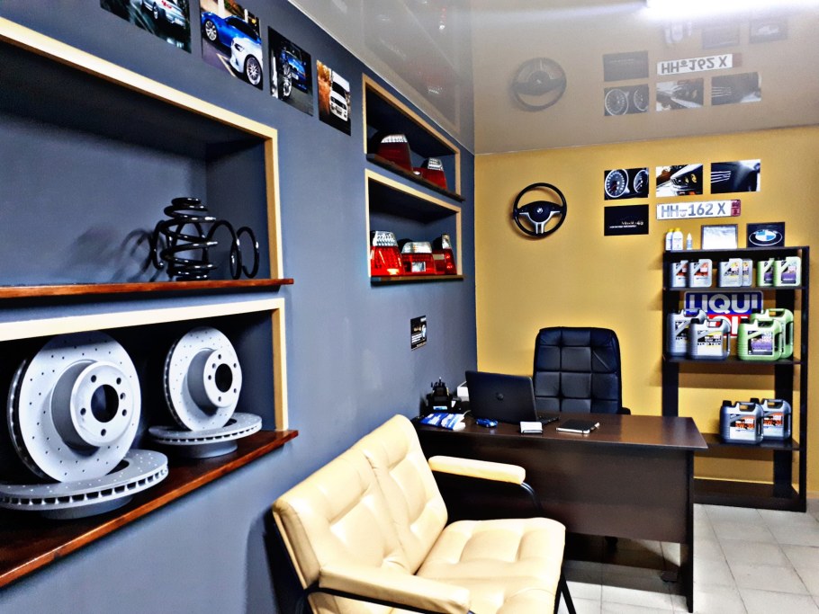 Витрины для автозапчастей