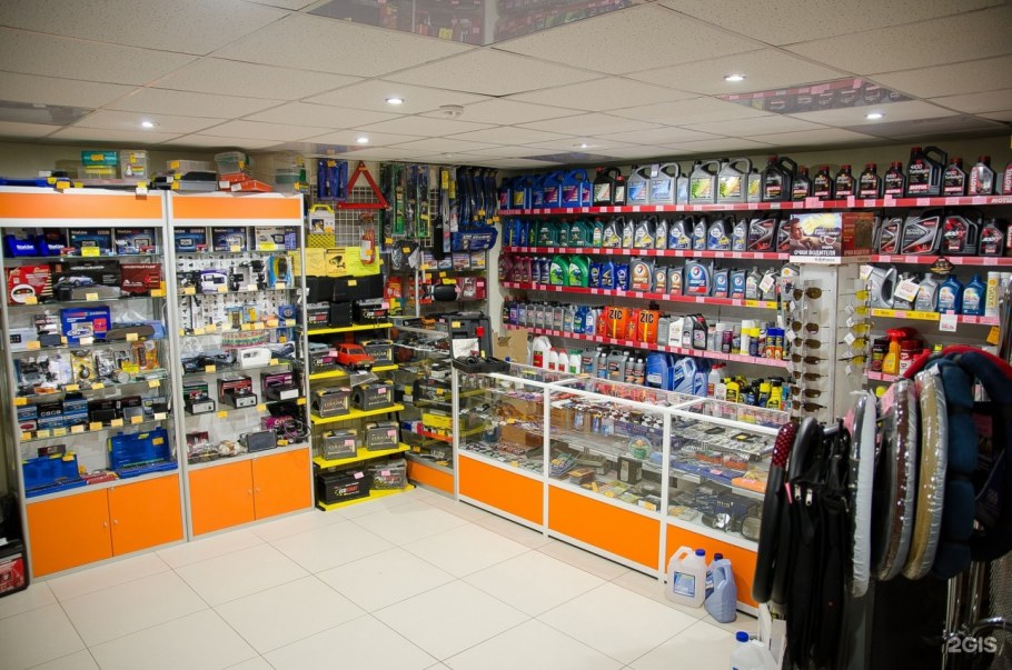 Интерьер магазина запчастей