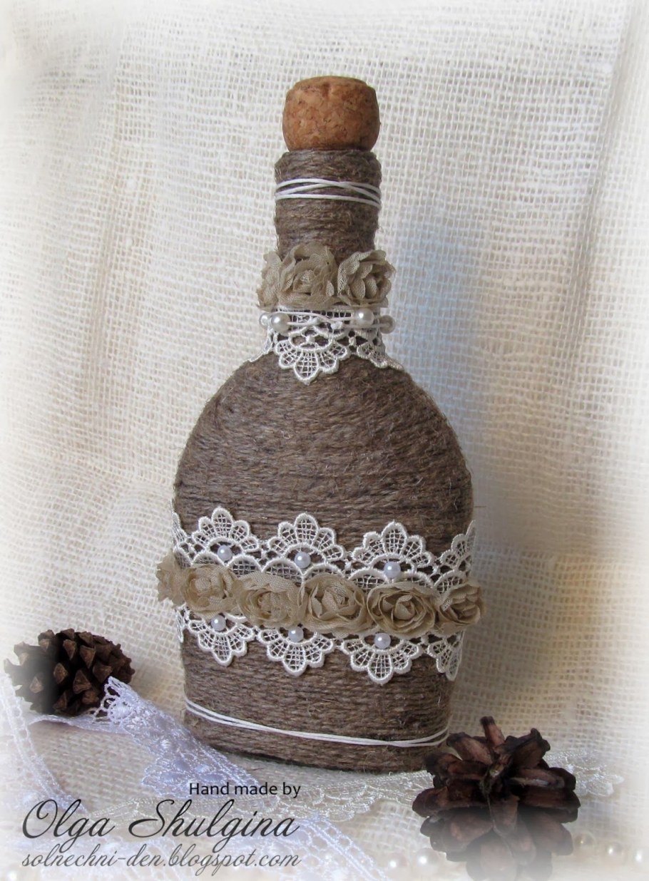 Декор бутылки шпагатом и кружевом