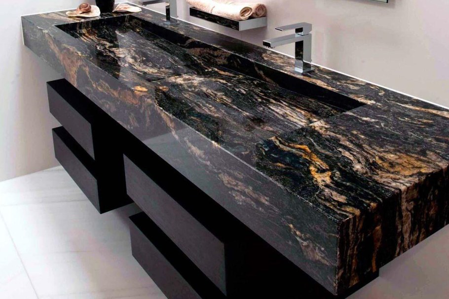 Столешницы из гранита Black Cosmic