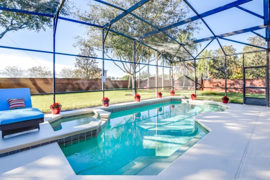 The Баssейн в парке Сокольники