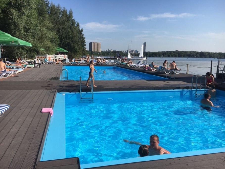 Бассейн Чайка в Москве