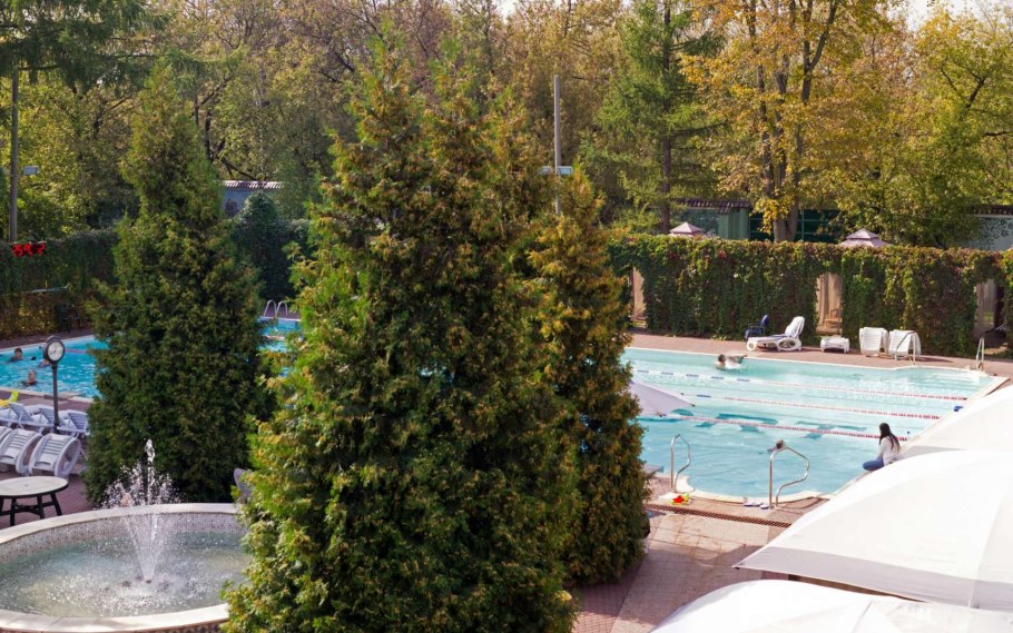 Открытый бассейн в Севастополе