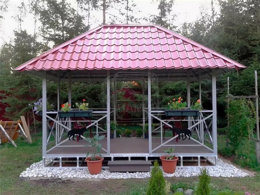 Квадратная беседка из металла