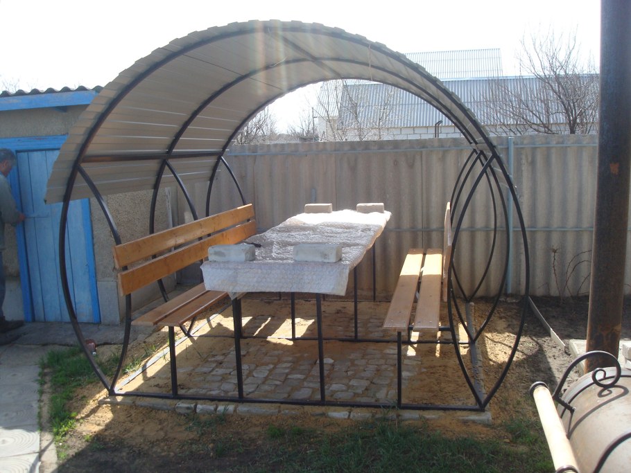 Беседка из металла