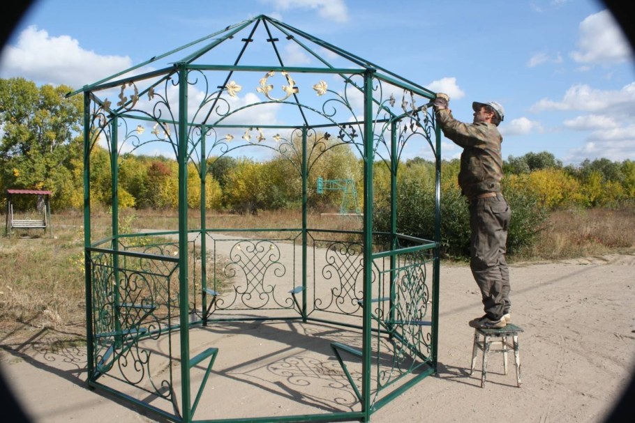 Беседка из металлопрофиля