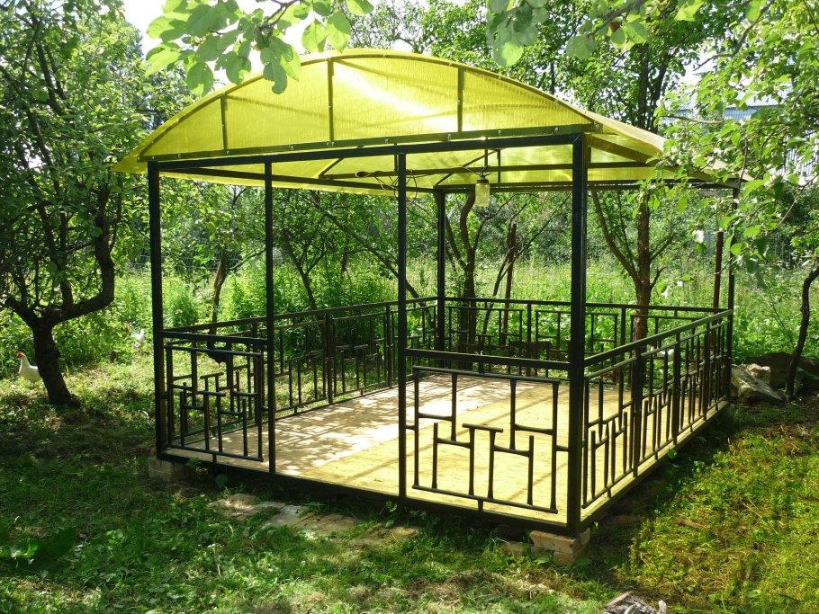 Беседка с профтрубы