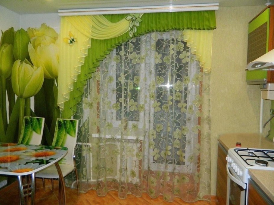 Красивые шторы на кухню
