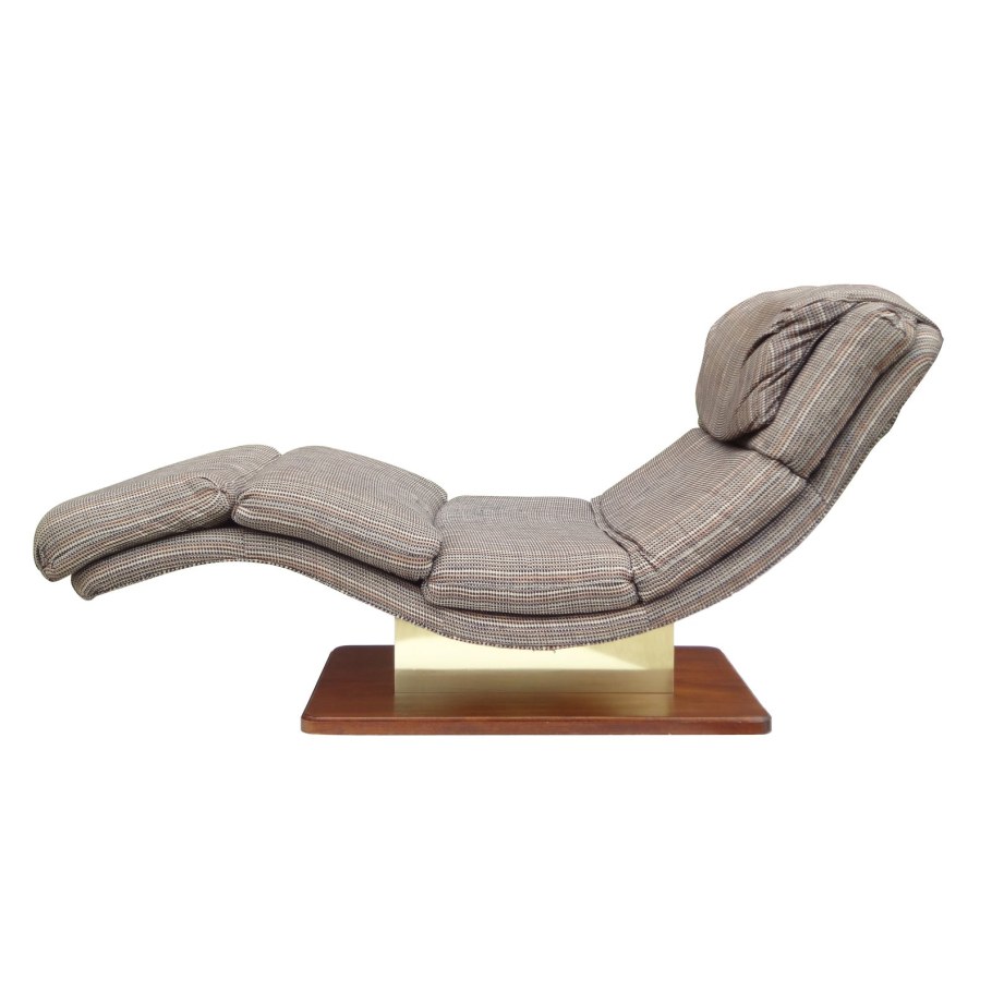 Кушетка в виде шезлонга