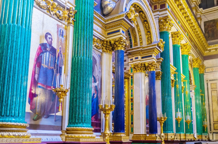 Колонны Исаакиевского собора малахит