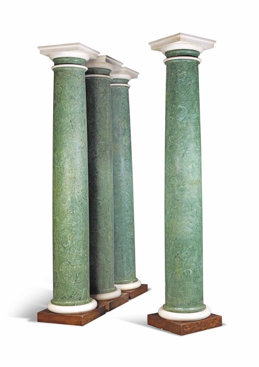 Дом с колоннами