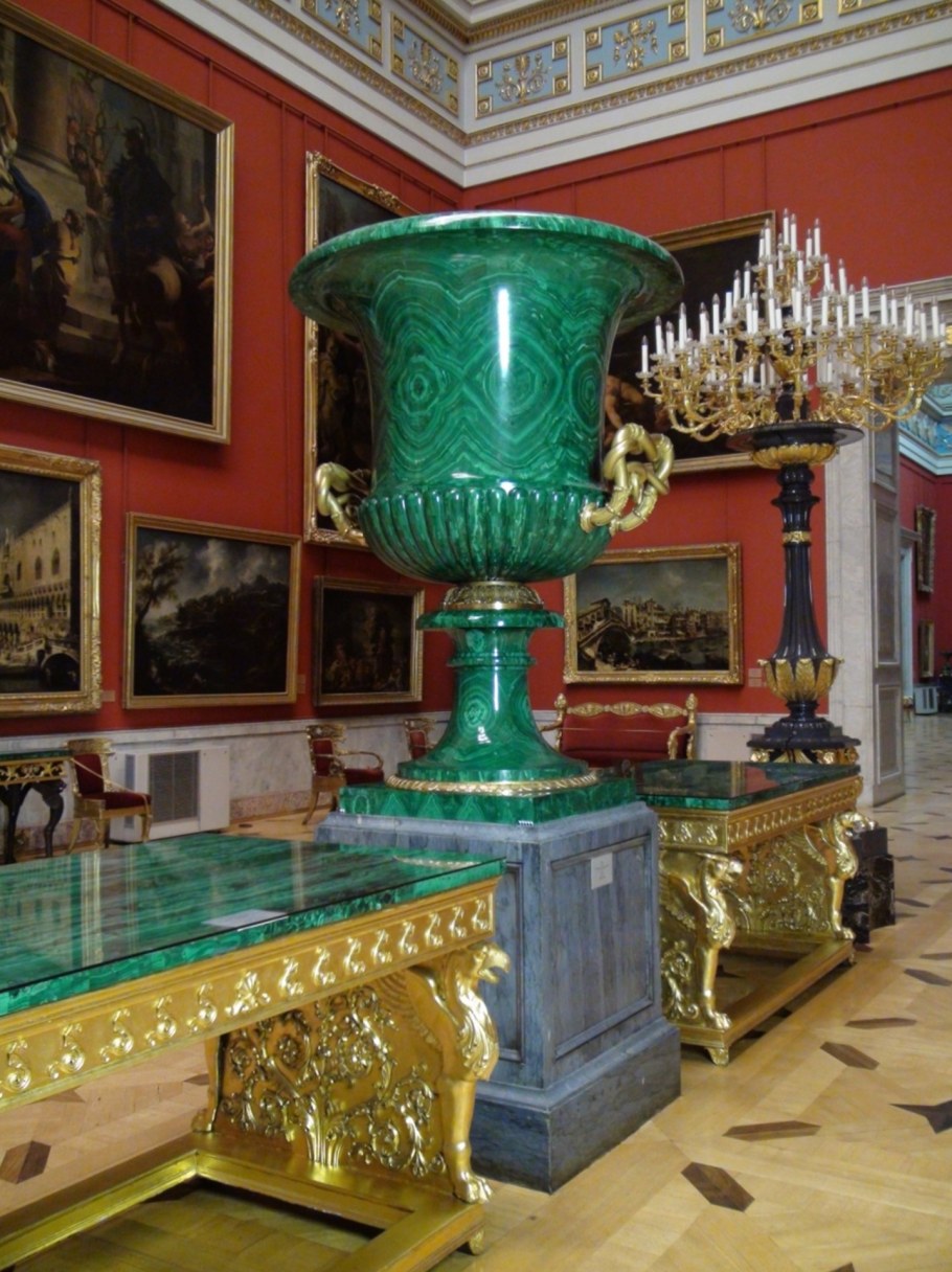 Зеленые колонны в Эрмитаже