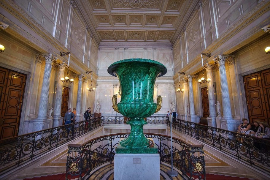 Лазурит колонны в Исаакиевском соборе