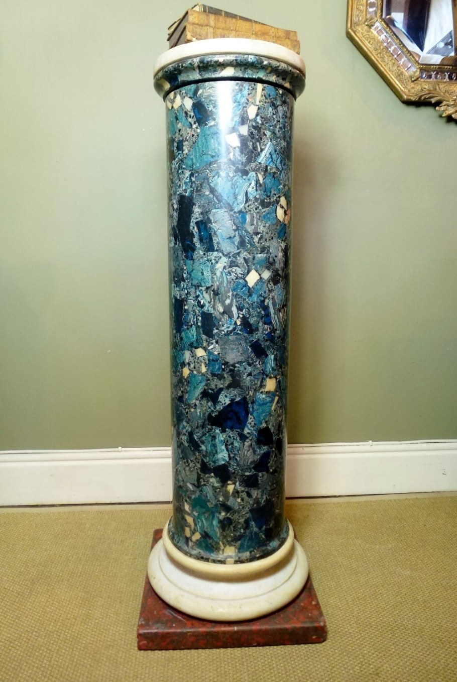 Часы напольные из малахита