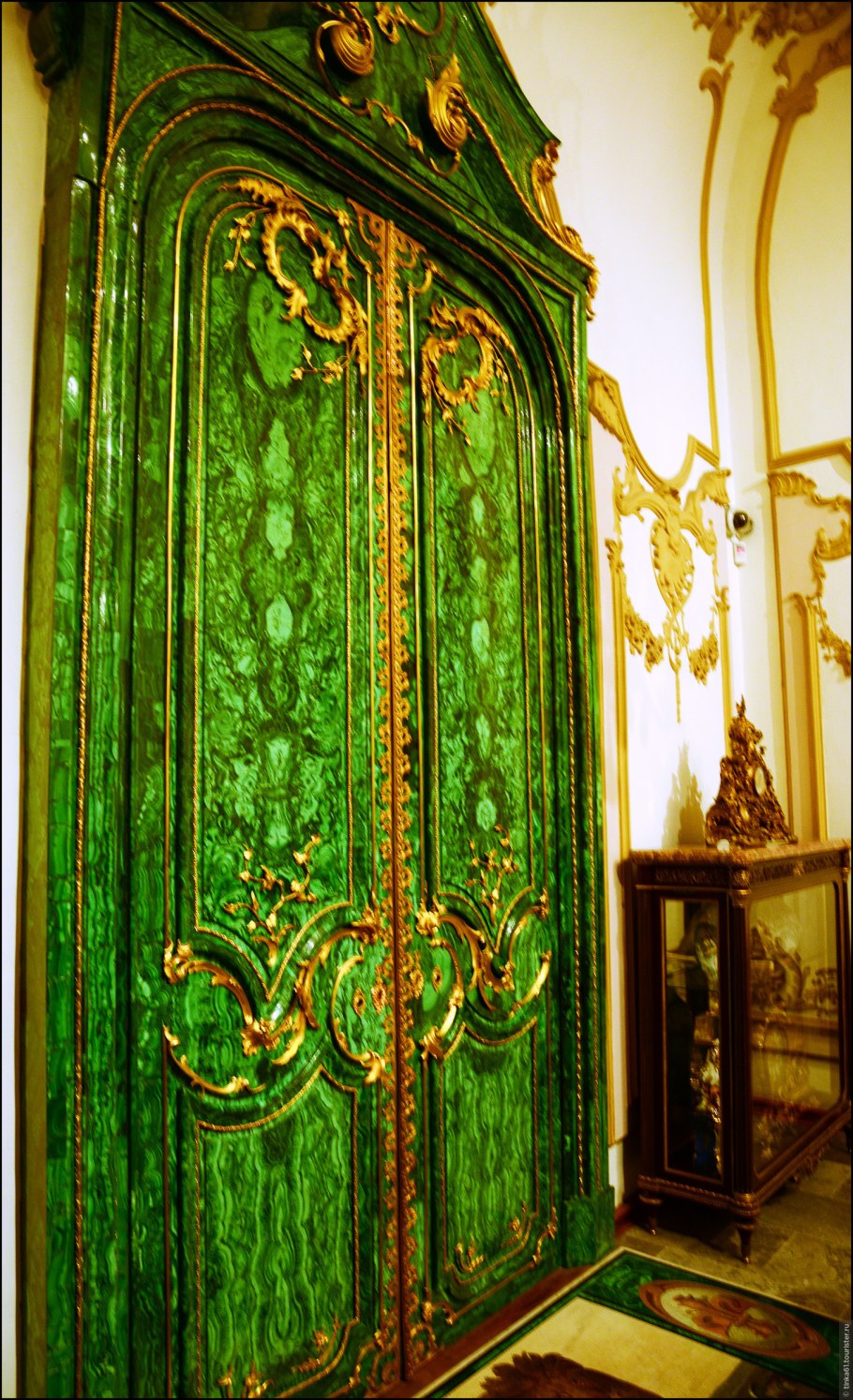 Малахитовая ваза Медичи