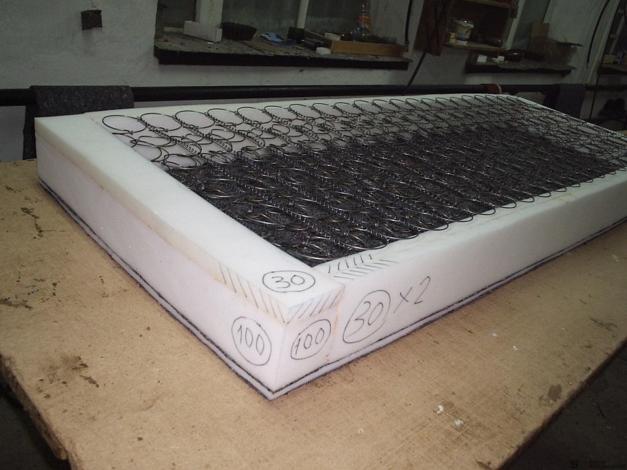 Пружинный блок в паралонный