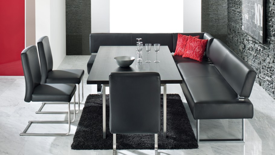 Обеденный стол для кухни уголок